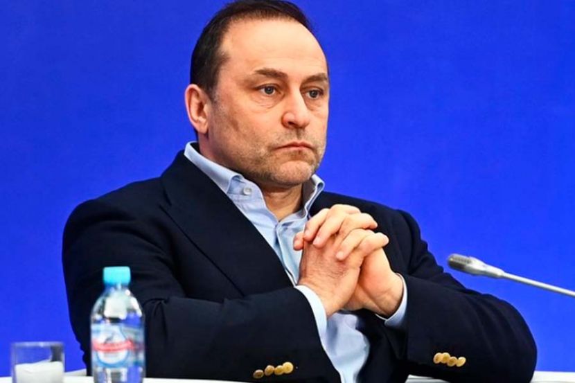 Дмитрий Свищев