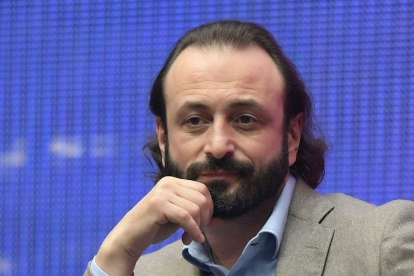 ���� �������