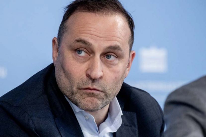 Дмитрий Свищёв