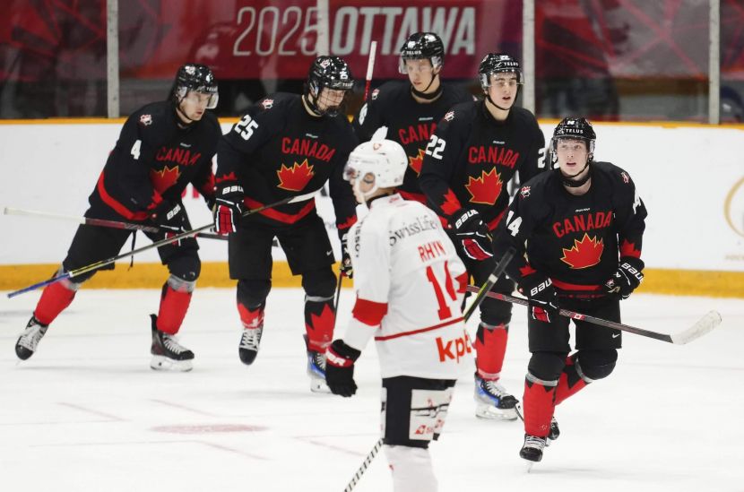 Молодёжная сборная Канады