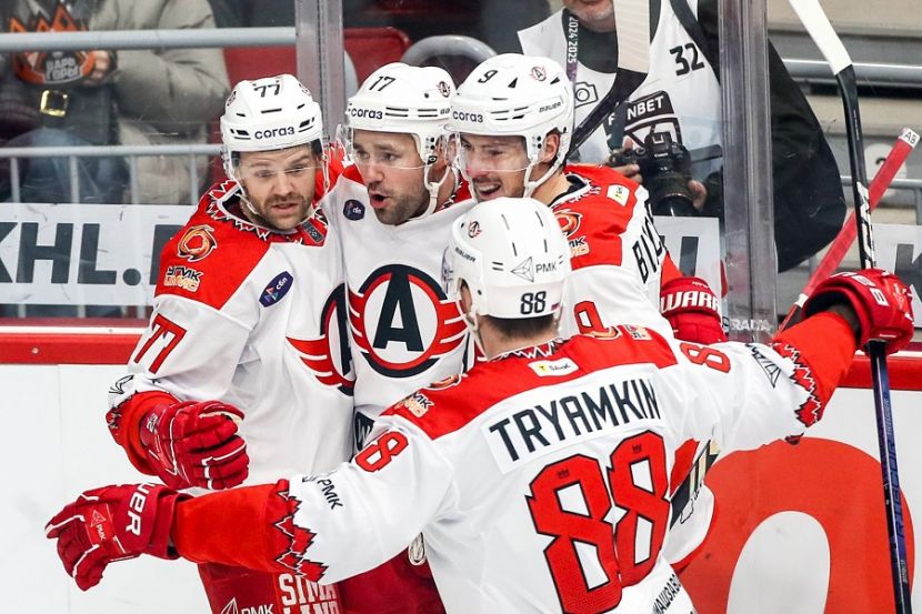 ХК "Автомобилист"