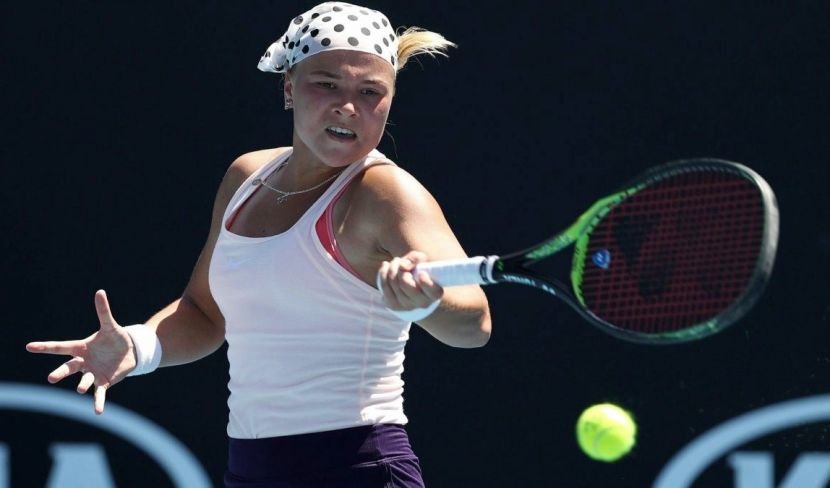 �������