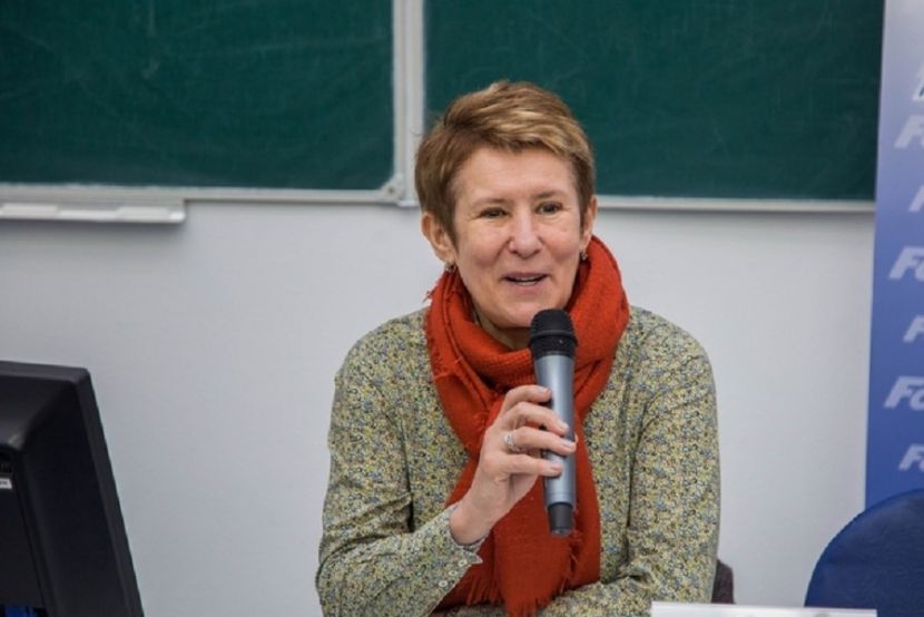Елена Вайцеховская