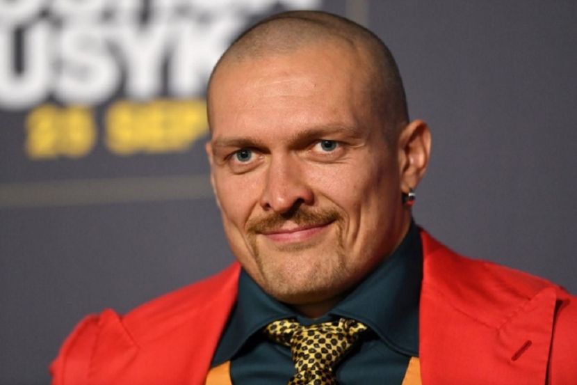Александр Усик