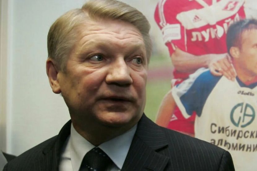 Юрий Заварзин